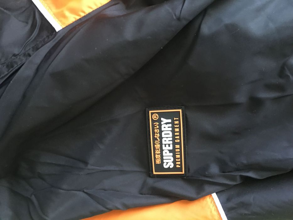 Dres-Kurtka Superdry XS /S nowa ortalion