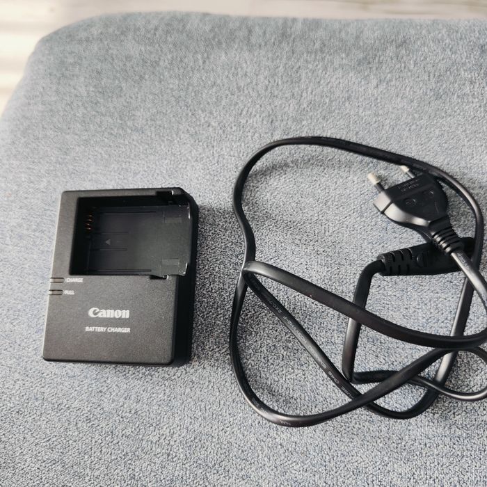 Aparat Canon EOS 550D