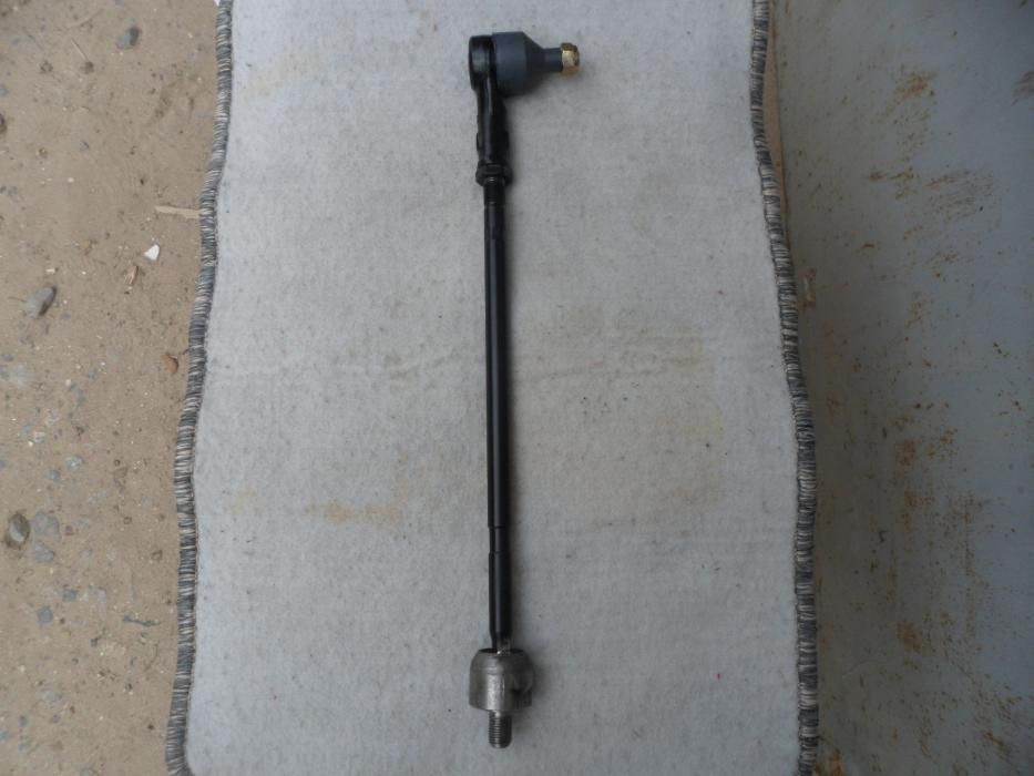 Продам на Фольксваген новую рулёвую тягу с наконечником.
