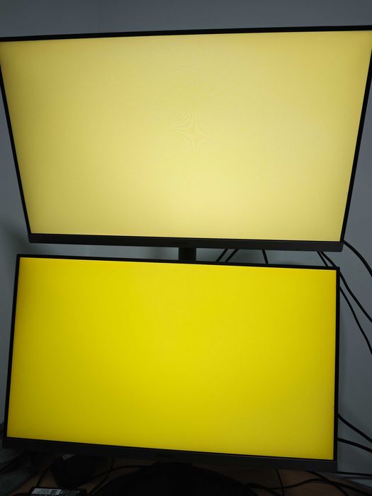 2× Монітор Samsung SR35 24" + док-станція Dell + стійка