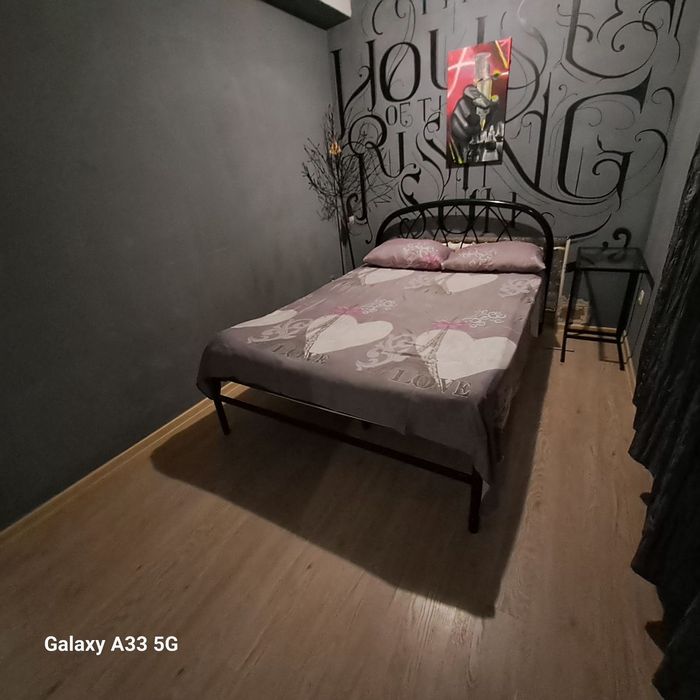 Сдам 1о.ком. квартиру р-н 5,6  больниц  700гр.