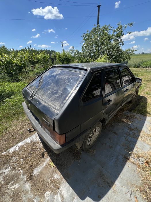 Продам ваз 2109.