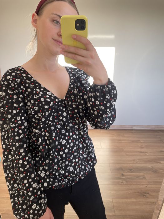 Блуза в квіти