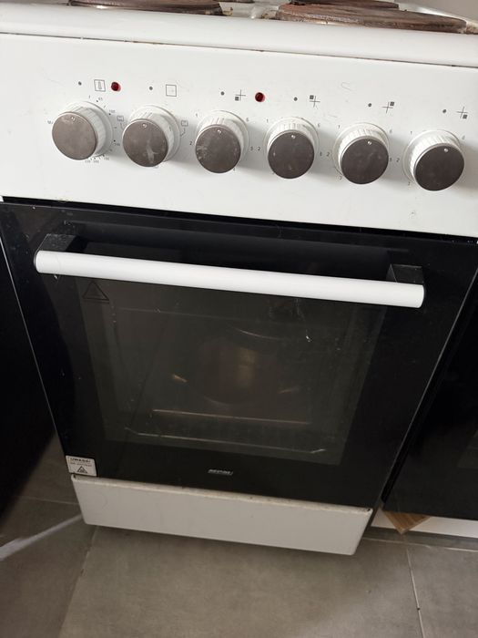 Sprzedam kuchenke elektryczna
