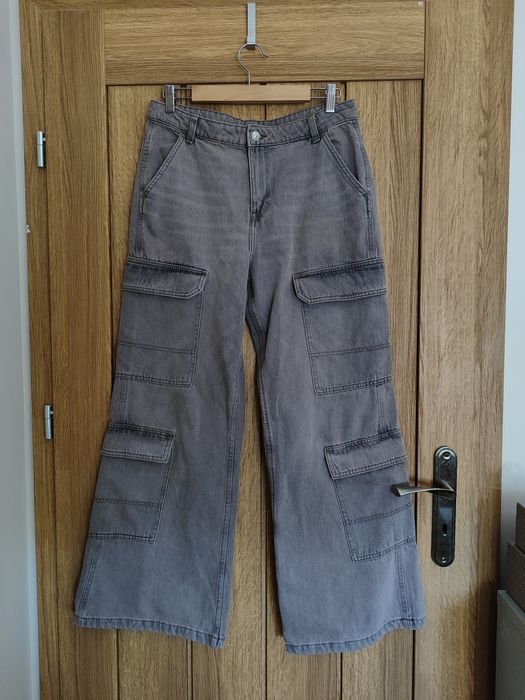 Dżinsowe spodnie cargo