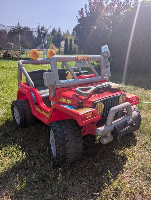Zabawkowe autko jeep