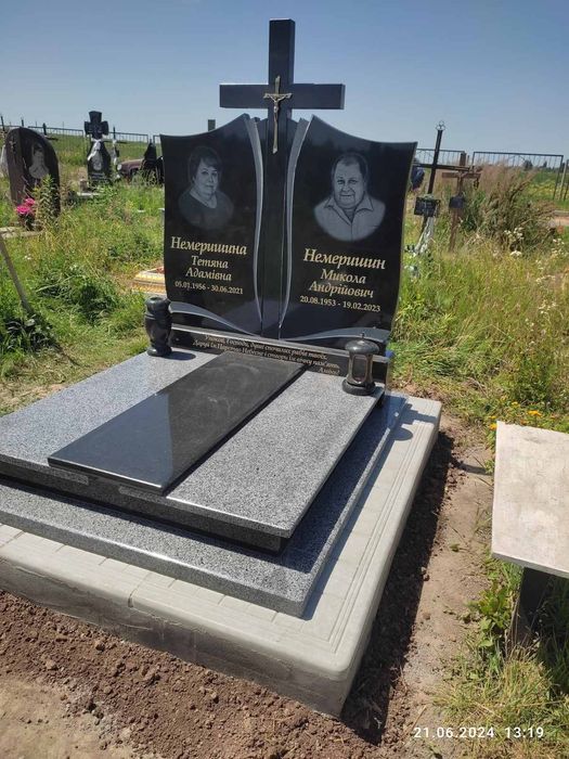 виготовляємо пам'ятники з граніту  художні роботи, встановлення.Різних