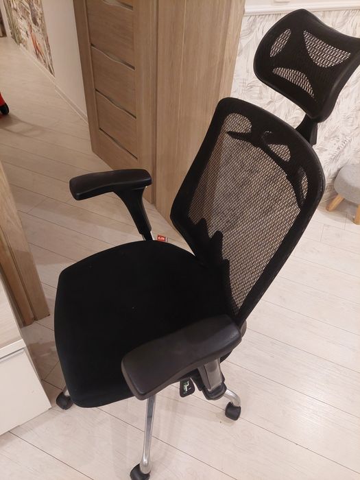 Krzeslo fotel biurowy