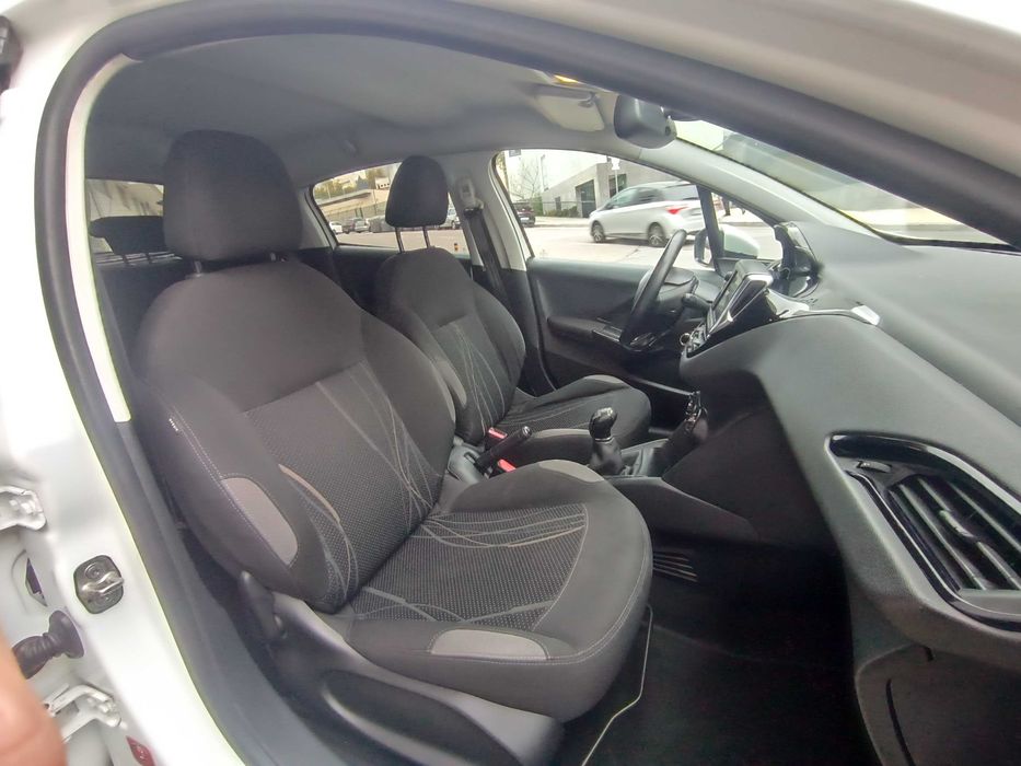 PEUGEOT 208 1.4 hdi de 2012 nacional 170 mil quilometros