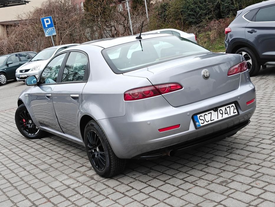 Alfa Romeo R * Sedan * Klima * Duże Radio * Aluski * Piękny Kolor