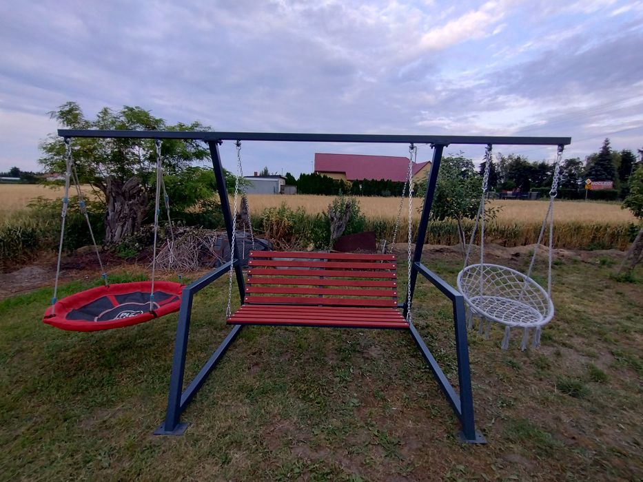 Stalowa metalowa huśtawka ogrodowa