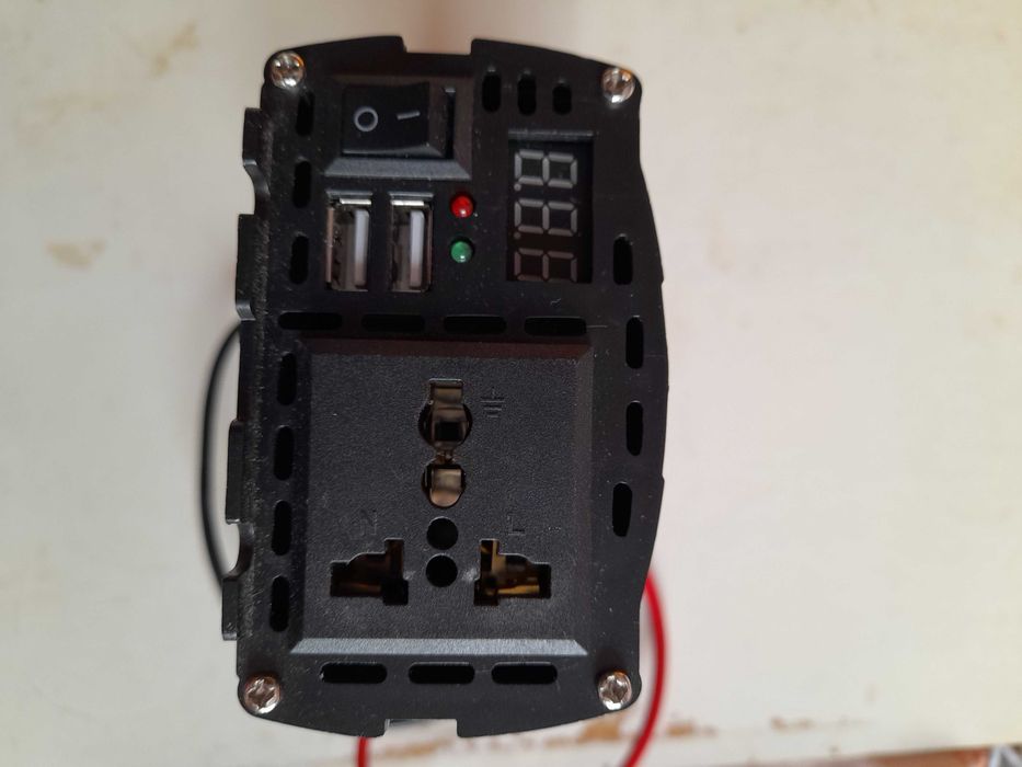 Продам Iнвертор 12в*220v*3000w