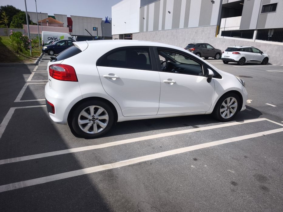 Kia Rio Prime Impecável