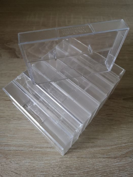 Коробки для аудиокассет