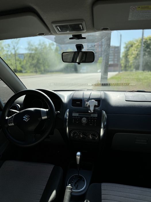 Автомобіль Suzuki sx 4 2011