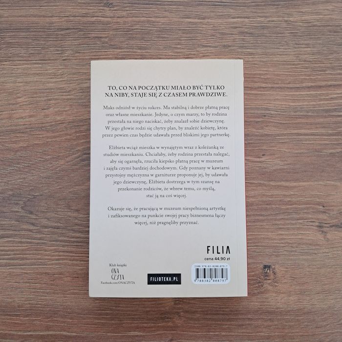 Książka Molosc na niby Jagoda Wochlik