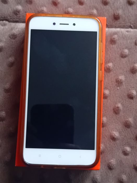 Редмі 5А донор в гарному стані, на запчястини не включаєтця.