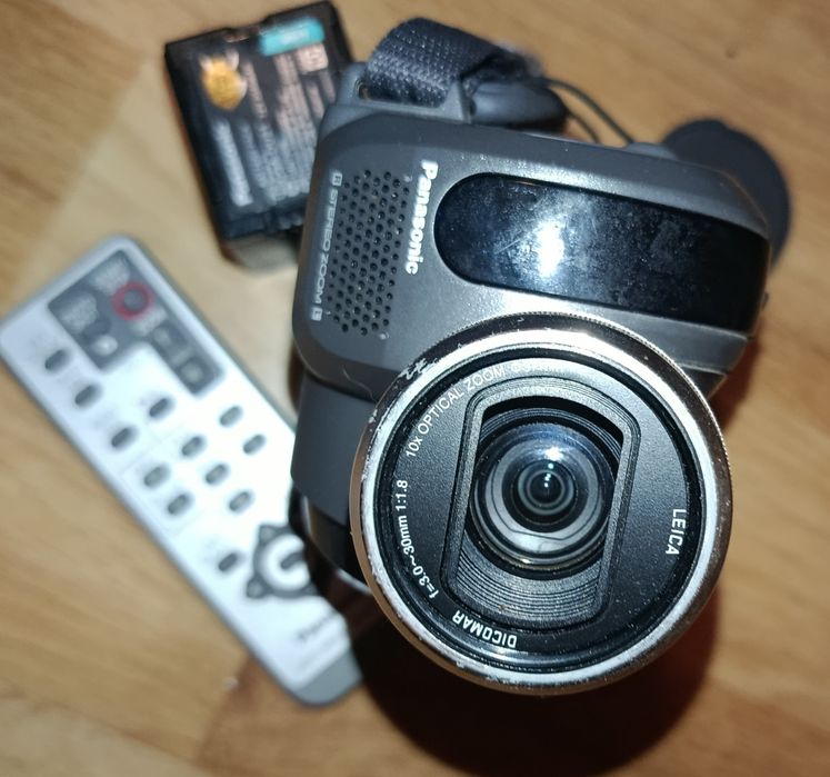 Видеокамера цифрова Panasonic NV-GS330