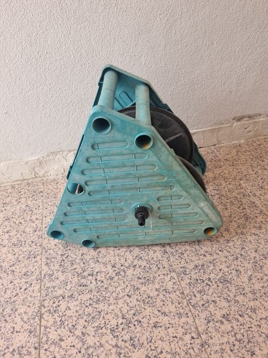 Suporte para Parede para enrolar a Mangueira
