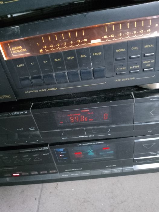 Tuner radiowy Grundig T 8200