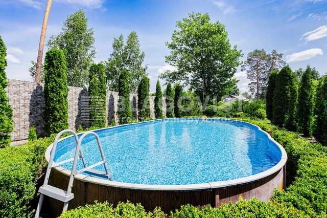 Пирново  - отель 3500 м кв на 1 га