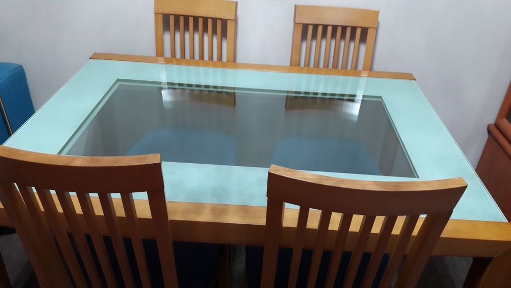 Mesa extensível em excelente estado