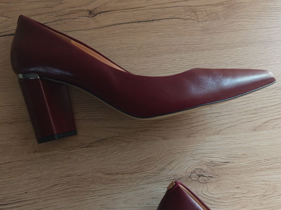 Czółenka Baldaccini