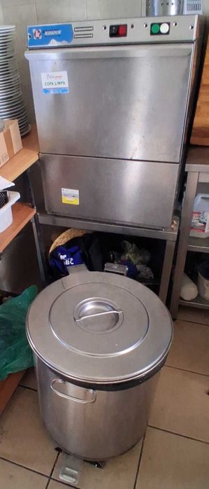 Recheio Restaurante / Café equipamentos + mobiliário Hotelaria Restauração grelhador fogão vitrines bancadas lavatório inox refrigeração congelação
