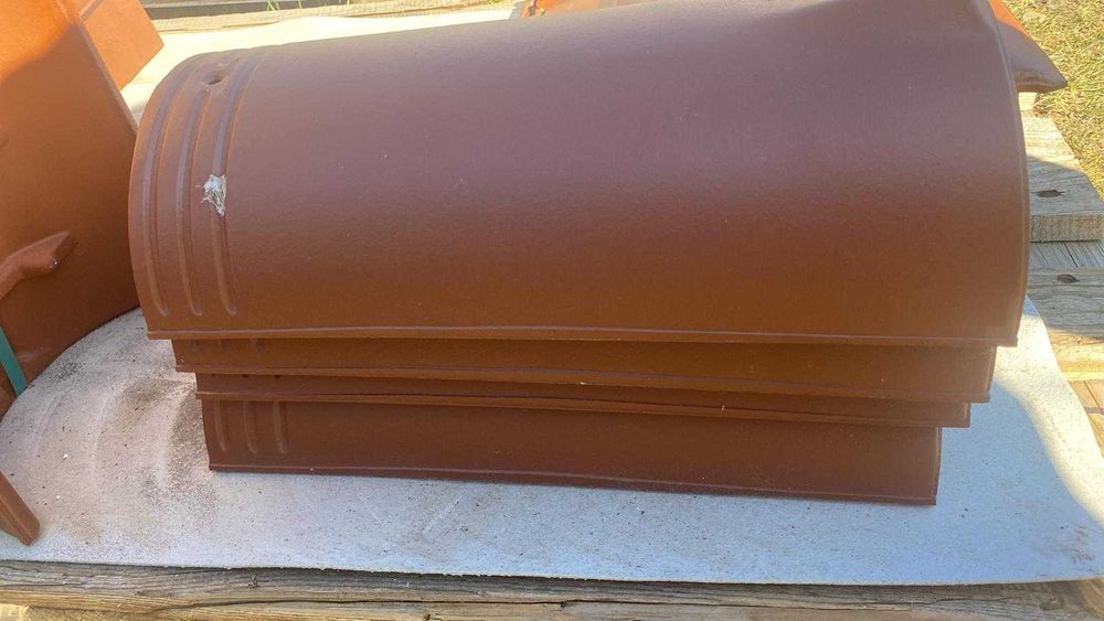 nowa dachówka ceramiczna