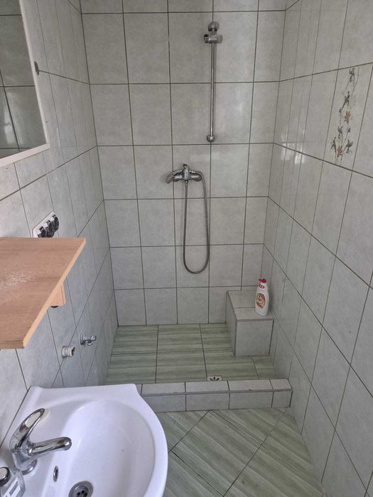 Dom bezczynszowy 40m2 z podwórkiem