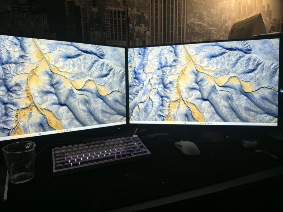 2x Monitor gamingowy AOC 27" Q27G4XF QHD 180Hz (Stan idealny)