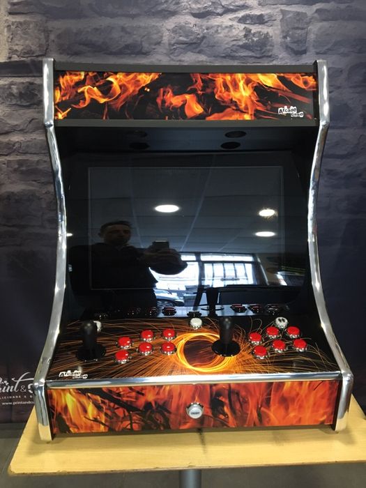 Maquina de jogos Arcade Bartop 9800 jogos
