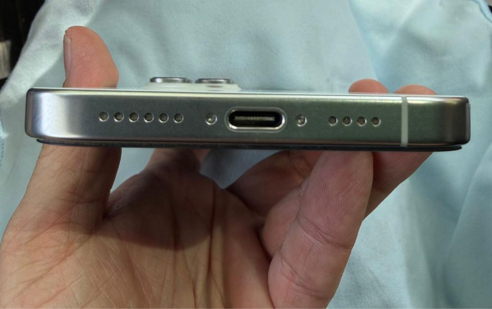 Iphone 16 pro max branco