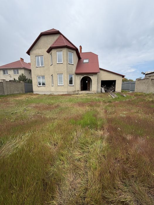 Продам шикарный дом в поселке Великий Дальник