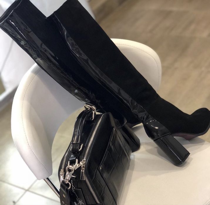 Чоботи A&A Nushina із натуральної замші  36розмір