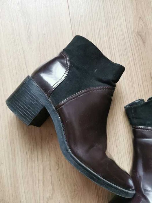 Zara brązowe wiśniowe botki 39 lakierowana skóra skórzane bordowe