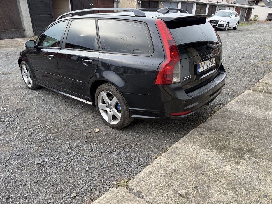 Volvo v50 2.0d r-design