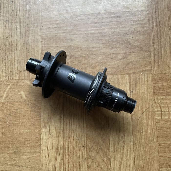 Piasta tylna Bontrager Rapid Drive 108 boost 12x148 Sram XD 28h