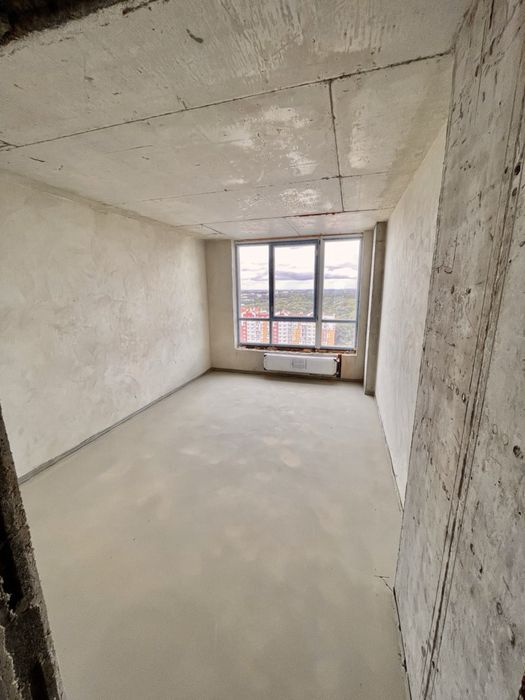 Продаж 3 кімнатної квартири по вул. Зелена