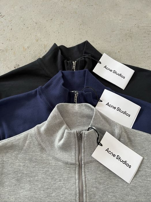 Олімпійка Acne Studios