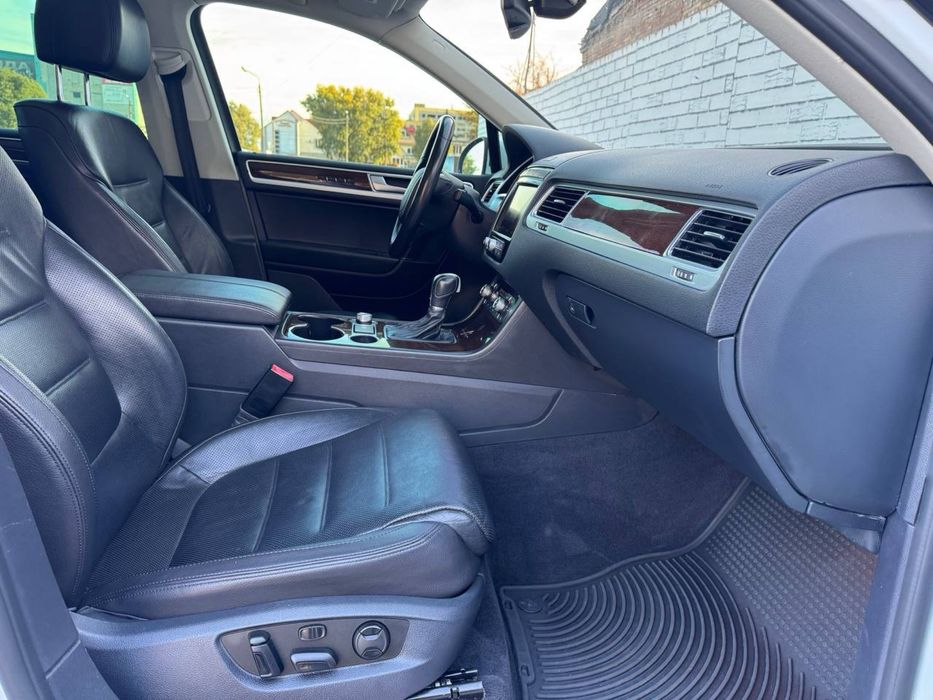 Volkswagen Touareg Car Invest Ukraine Лізинг