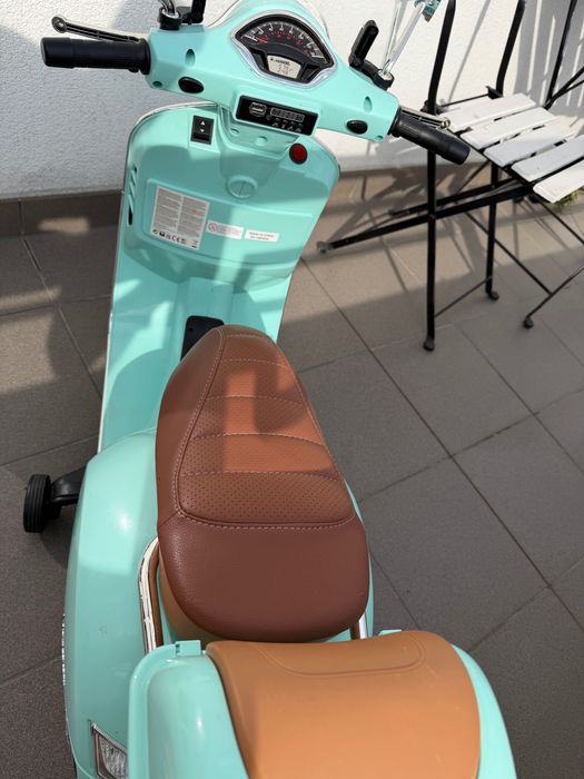 Skuter Elektryczny Vespa ( bardzo mało używany jak nowy )