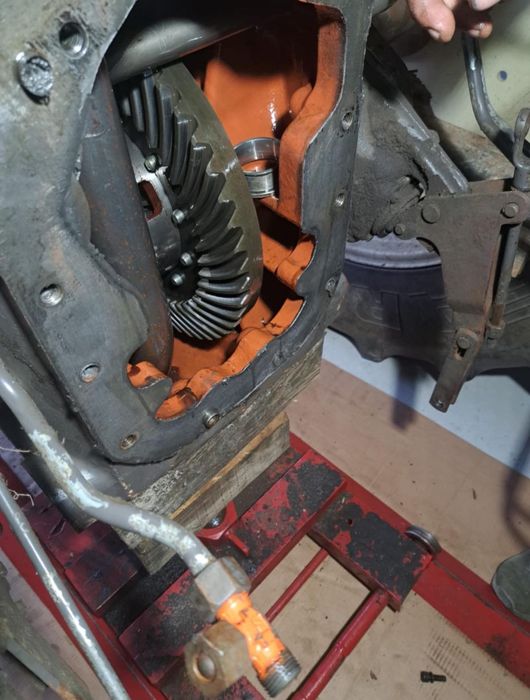 Naprawa ciągników rolniczych – silniki, skrzynie, elektryka