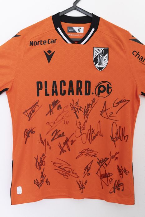 Camisola futebol Guimarães autografada