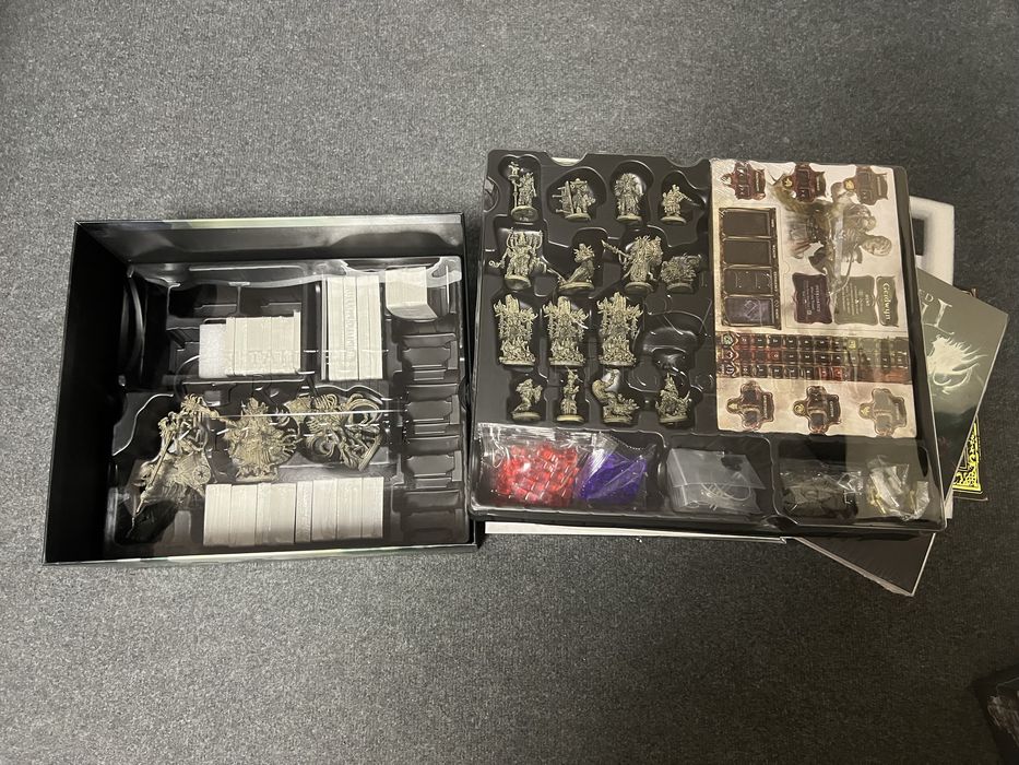 Настільна гра - Tainted Grail: Kings of Ruin (sundrop)