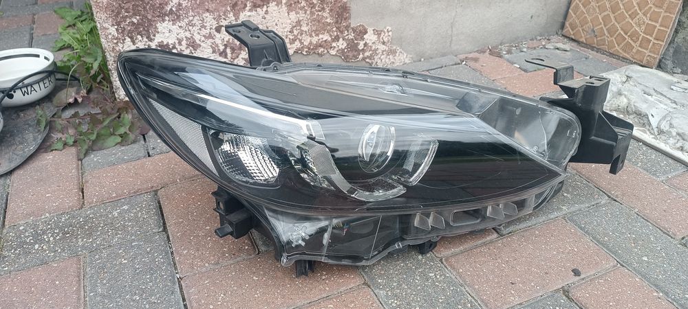 LAMPA PRAWA Przod Full Led MAZDA 6 GJ Koito