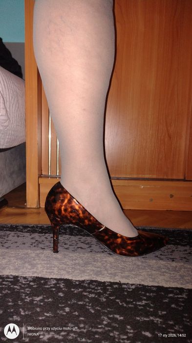 Wyjątkowe nowe cienkie srebrne rajstopy Sinsay roz 4/5+gratis.