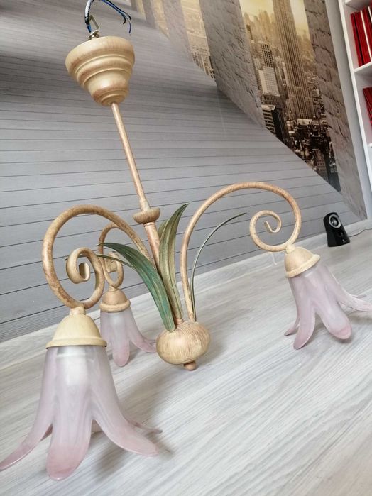 Żyrandol trzypunktowy