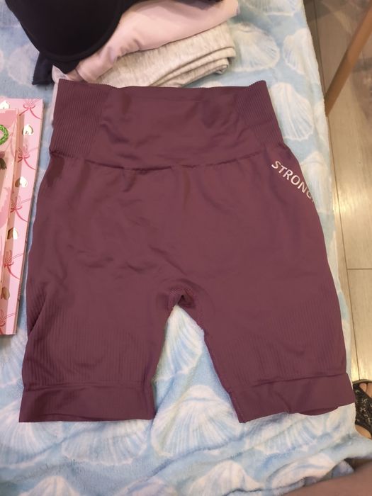 Spodenki sportowe strong