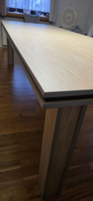 Stół na 12 osób na sprzedaż